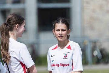 Bild 309 - wCJ Germania Schnelsen - Walddoerfer SV : Ergebnis: 0:6
